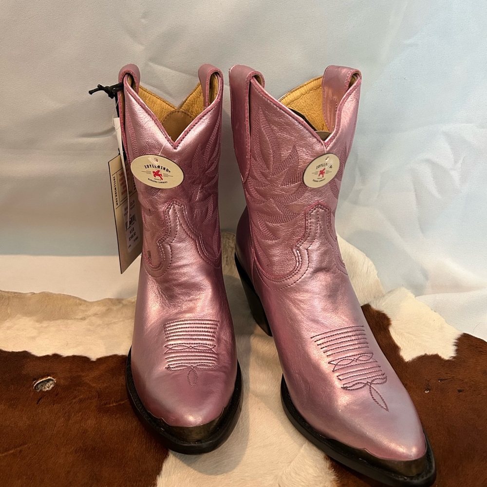 Idyllwind Western Booties - metallic pink